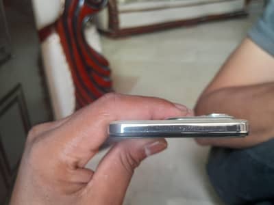 Vivo Y29