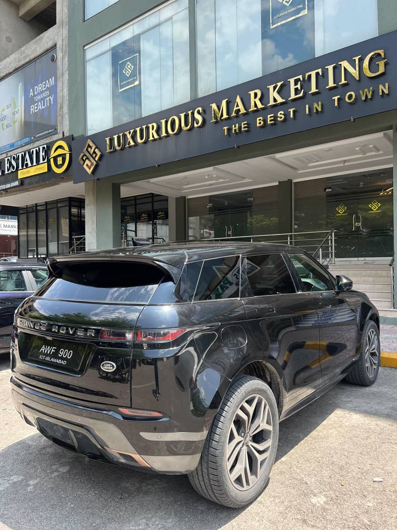 RANGE ROVER EVOQUE 3