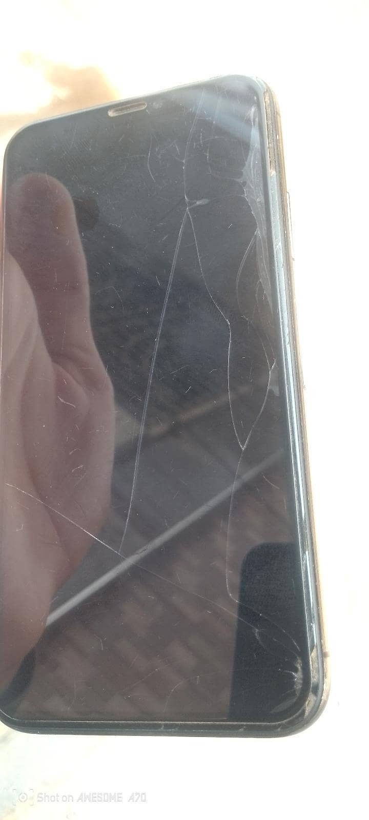 Apple iPhone X 3