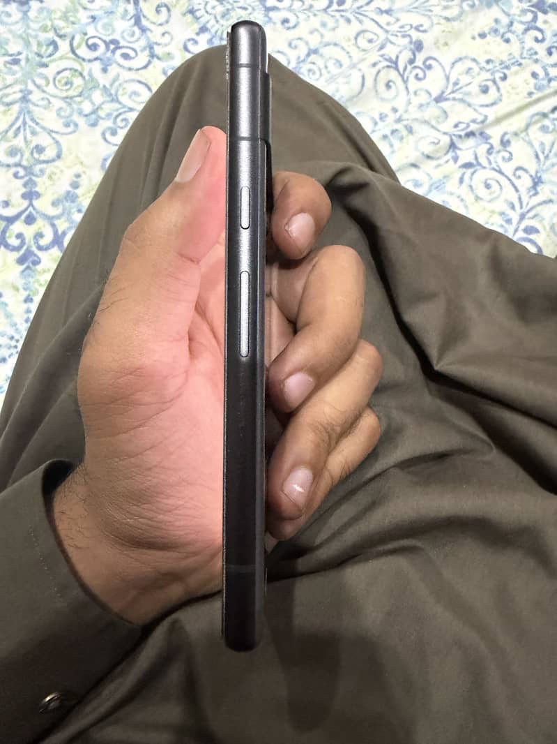 Google pixel 7a 4