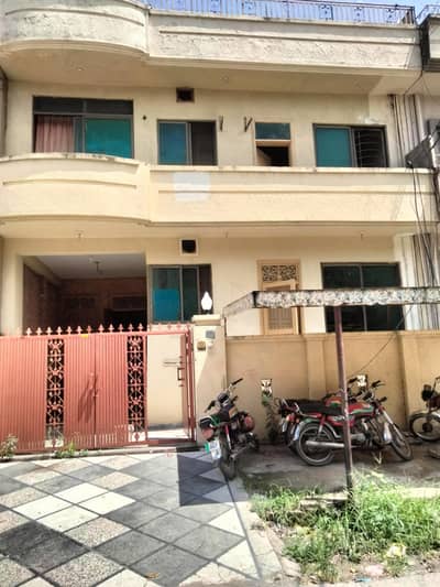 Margalla town phase2 7 Marla House