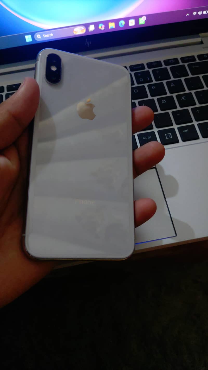 Apple iPhone X 2