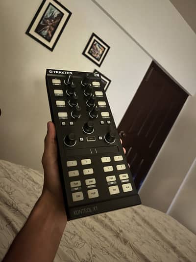 Native Instrument Traktor X1 MK2