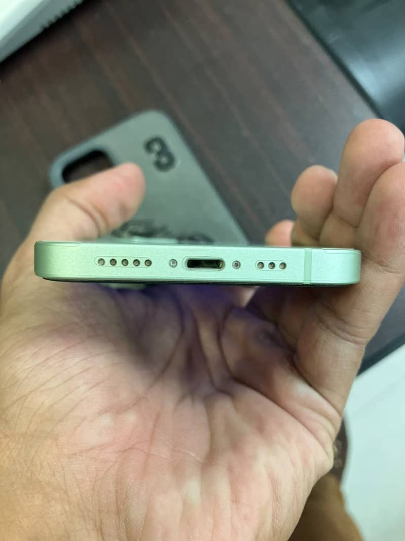 Apple iPhone 12 5