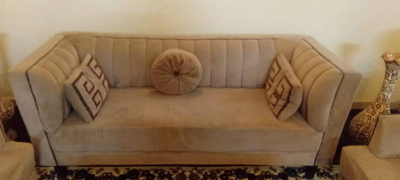 3+2 sofa set 3