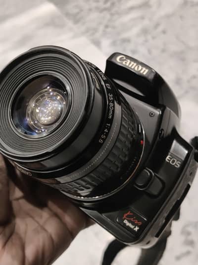 canon 400d dslr camera with 35-80mm auto lens