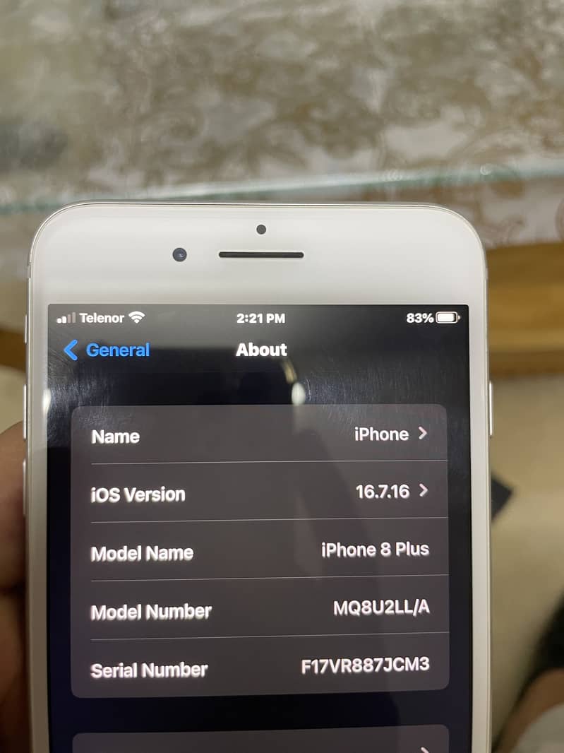 Apple iPhone 8 Plus 4