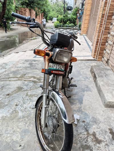 21 model road prince sale home used bike