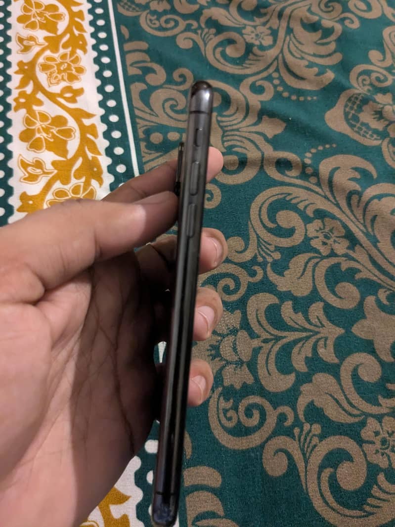Apple iPhone X 1