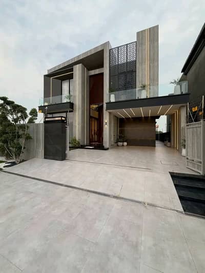 1 kanal Luxury Furnished House is Available For Sale in Bahria Town Lahore