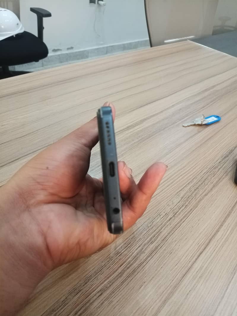Itel S24 4
