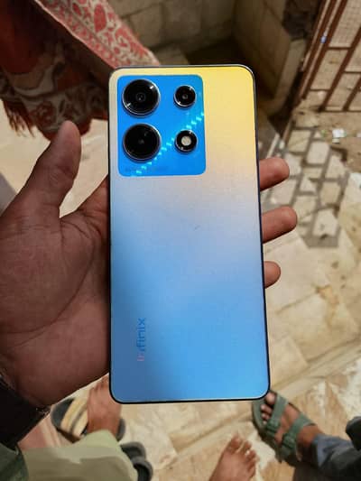 Infinix Note 30