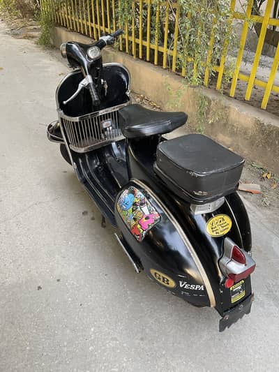 Vintage Vespa VBB 1963 Antique Model