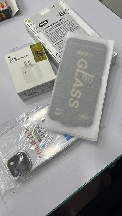Apple iPhone 13 Jv Box Pack under full warranty