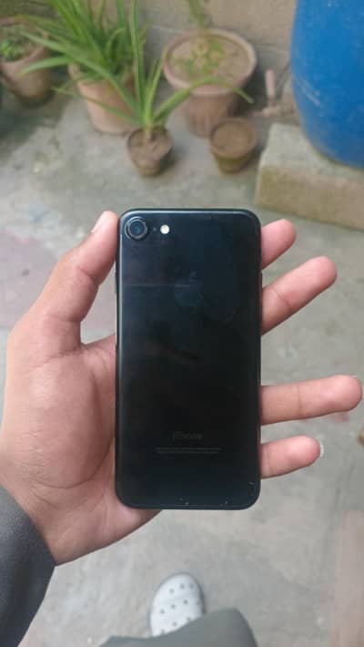 Apple iPhone 7