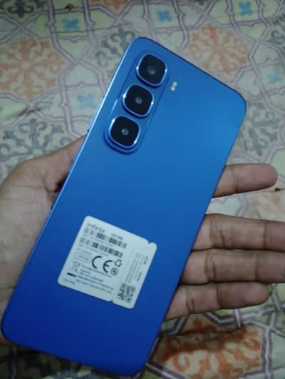 Infinix Hot 60i    6+6/128GB for sale urgent