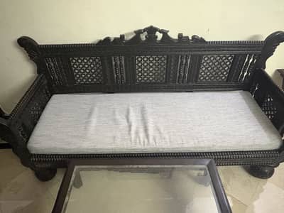 Chinoti sofa set