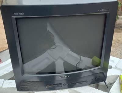 Sony Trinitron CRT Color TV – Working Condition