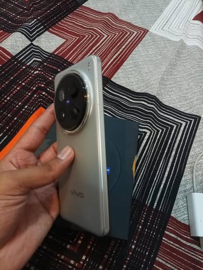 Vivo x200 Pro