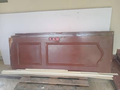 4 USED WOODEN PLY DOORS