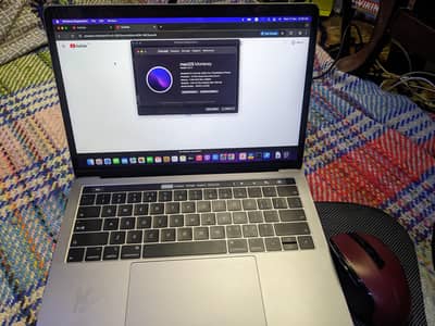 MacBook pro 13inch 2018 model
