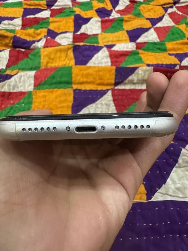 Apple iPhone 11 2