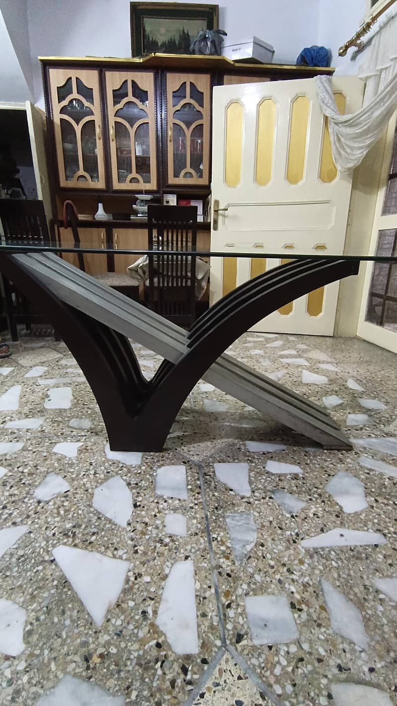 Dining table 6 seater 9