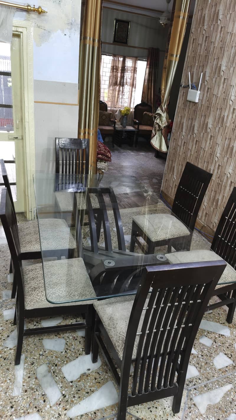 Dining table 6 seater 11