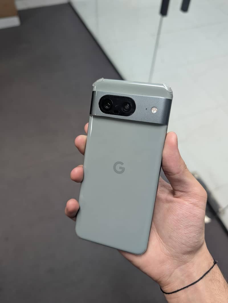 Google Pixel 8 7