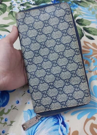 Genuine Gucci wallet
