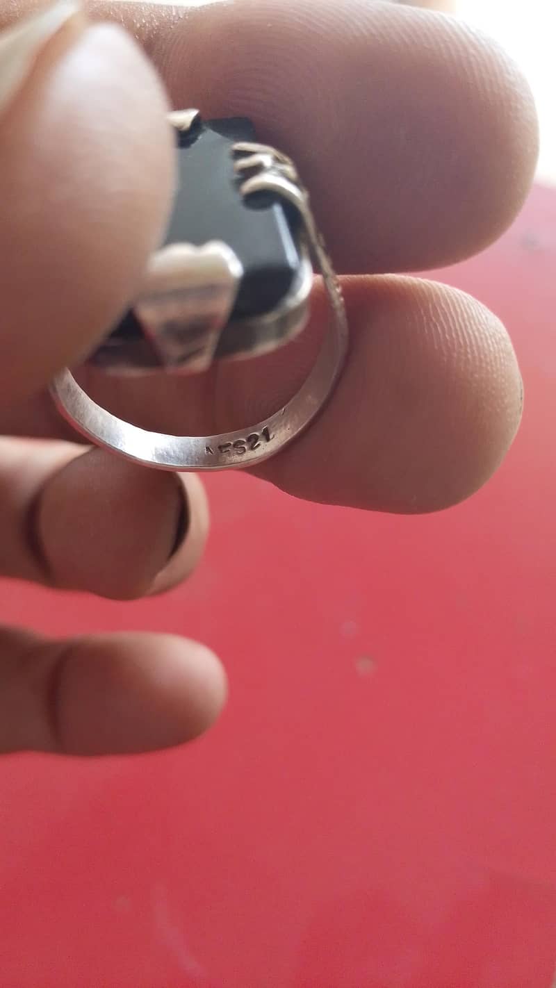 claw ring 1