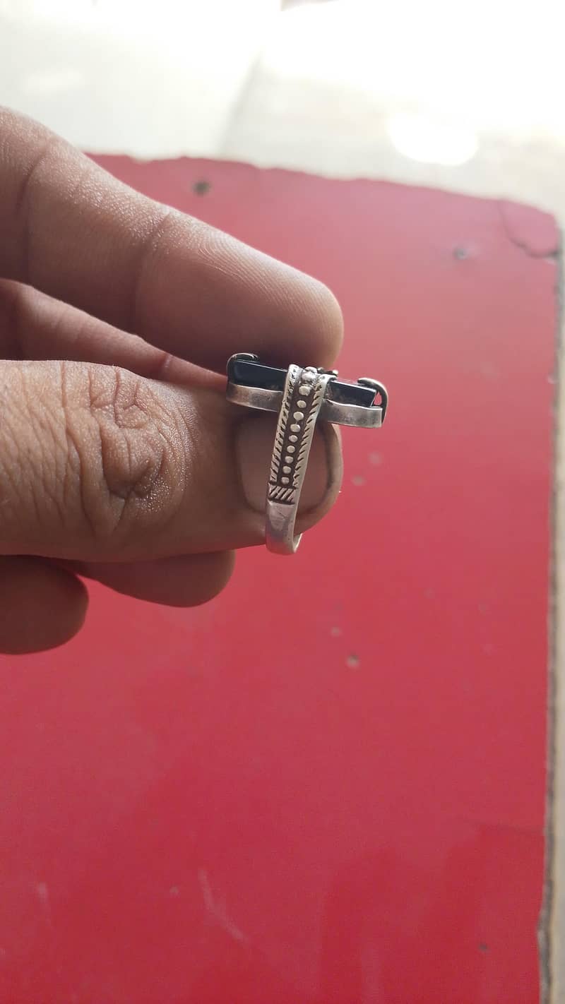 claw ring 2
