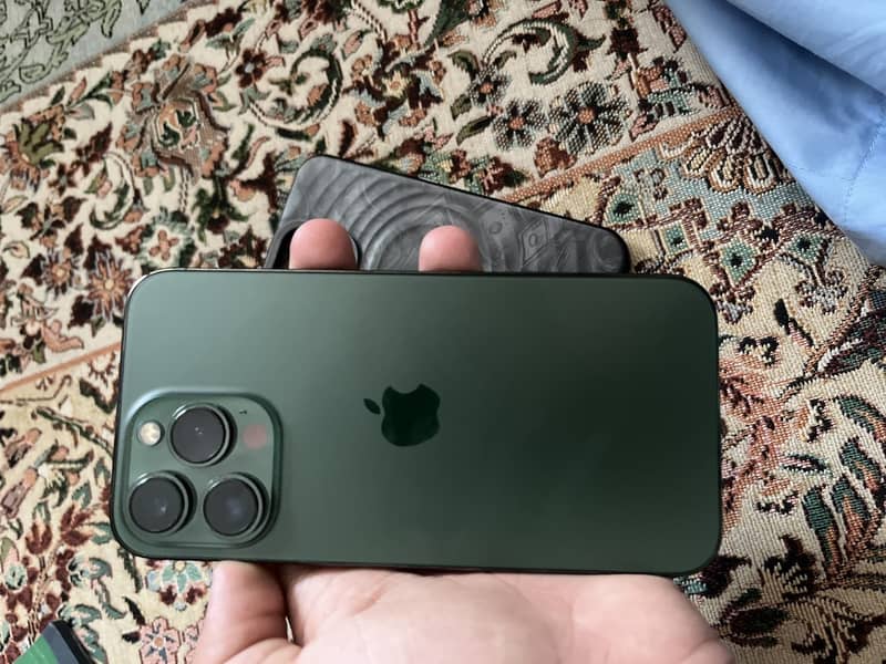 Apple iPhone 13 Pro 0