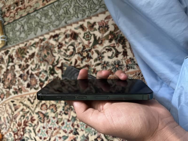 Apple iPhone 13 Pro 1