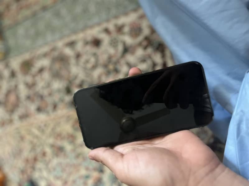 Apple iPhone 13 Pro 2