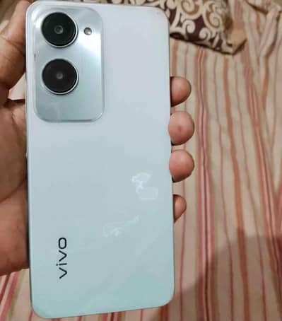 Vivo Y18