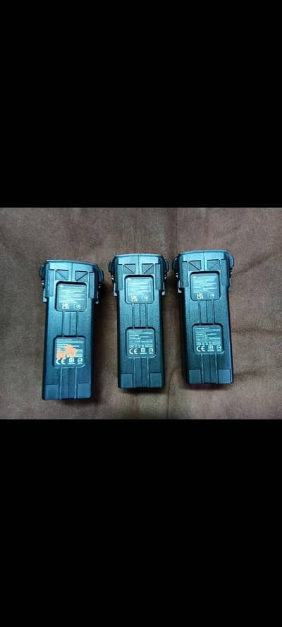 Mavic 3 batteries and other items