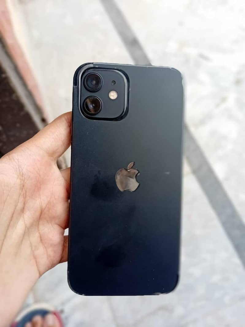 Apple iPhone 12 1