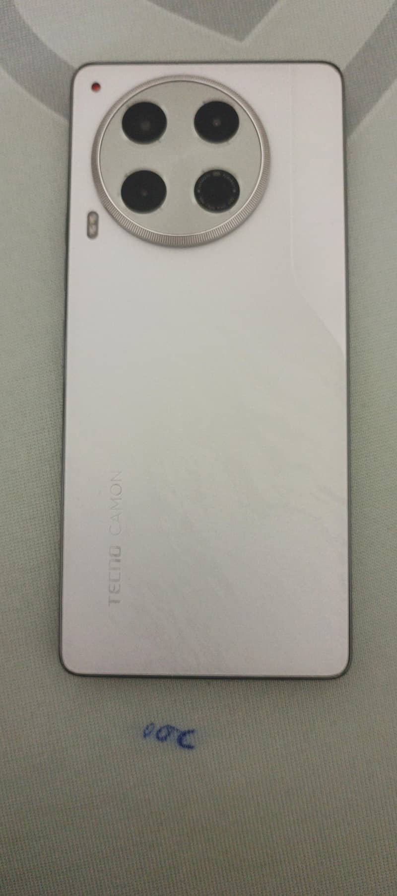 Tecno CAMON 30 0