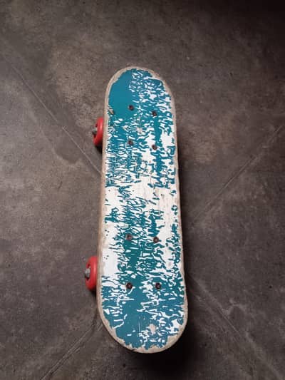 Skateboard for Sale - Good Condition and Affordable Rate