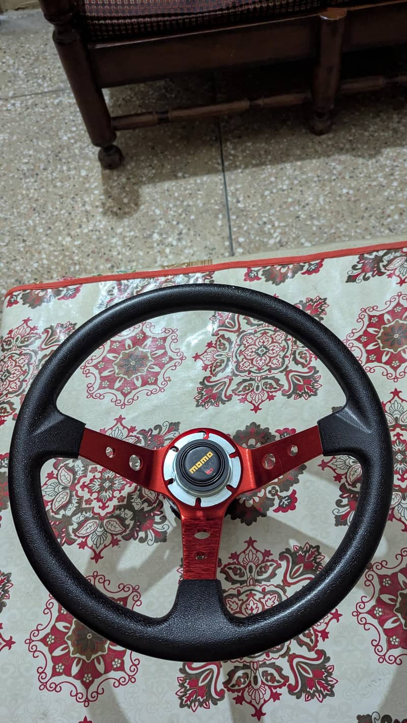 Momo Steering Universal 1