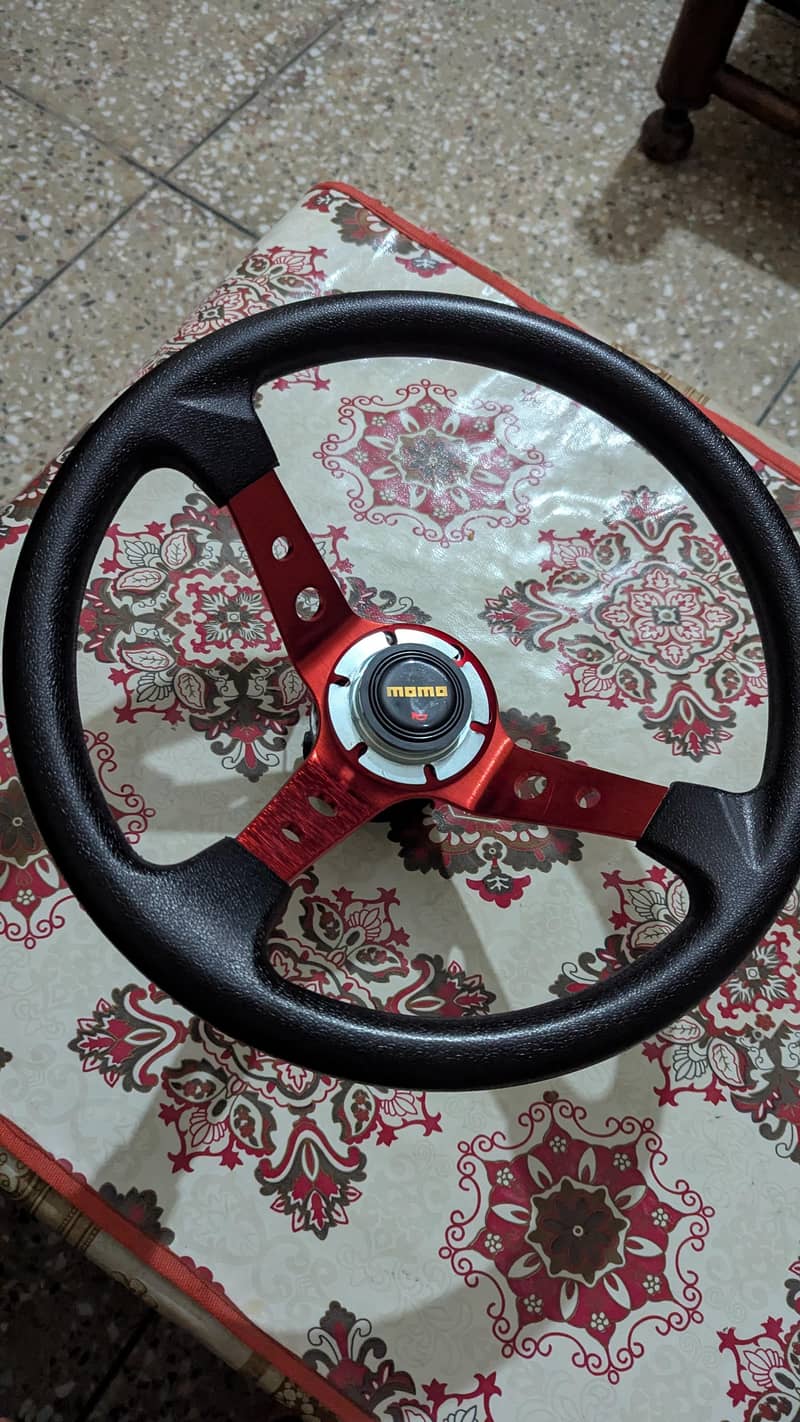 Momo Steering Universal 2