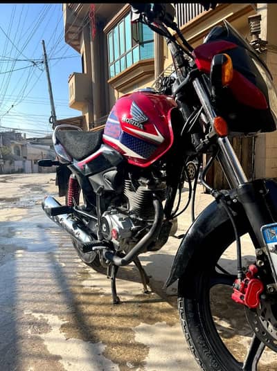 Honda CB125F