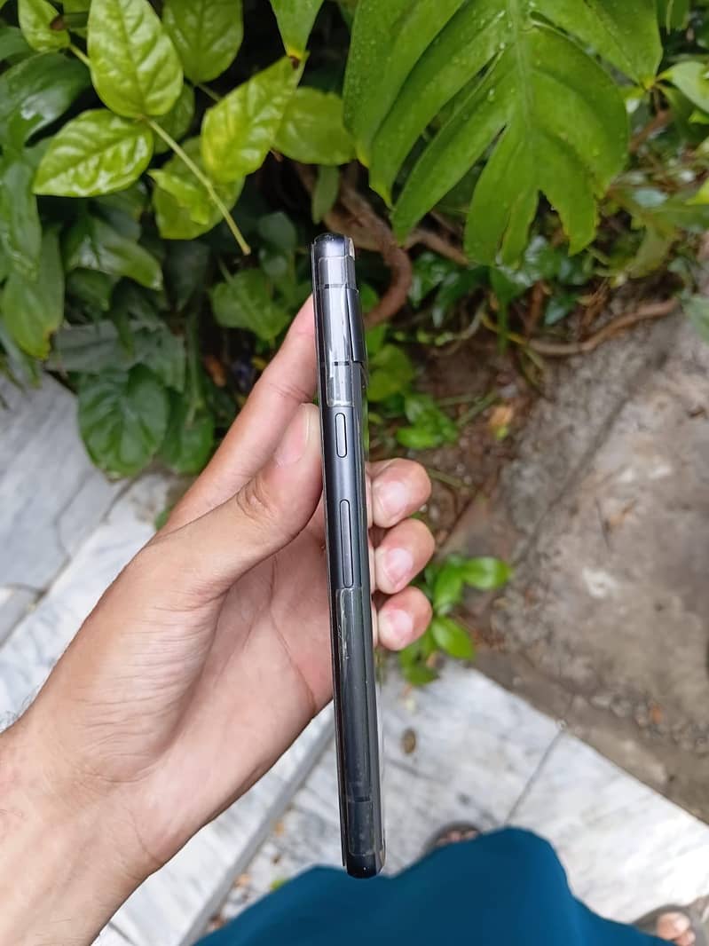 Google Pixel 7a 4