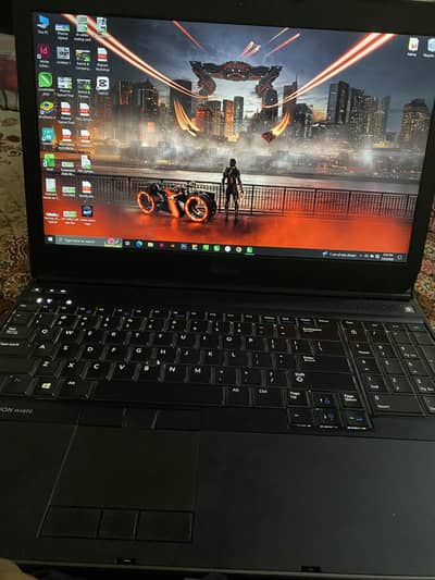Dell M4800 8gb ram 256ssd