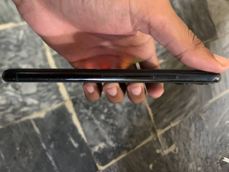 Iphone 11 pro max 2