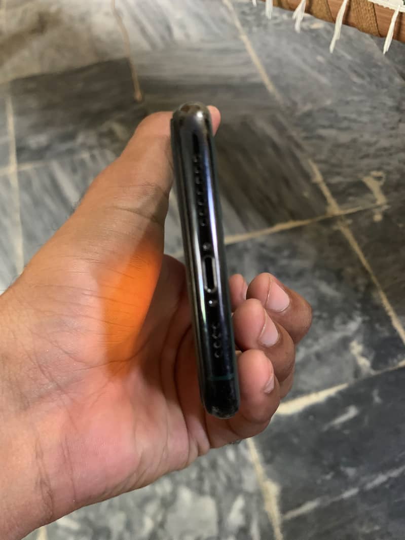 Iphone 11 pro max 3