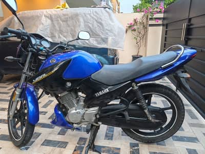 yamaha ybr 125 2019 ( racing blue )
