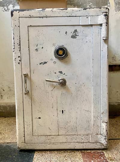 Steel Locker Safe