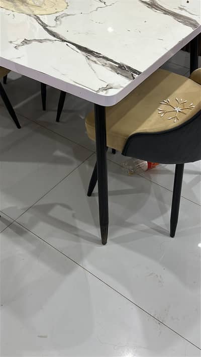 Dinning table